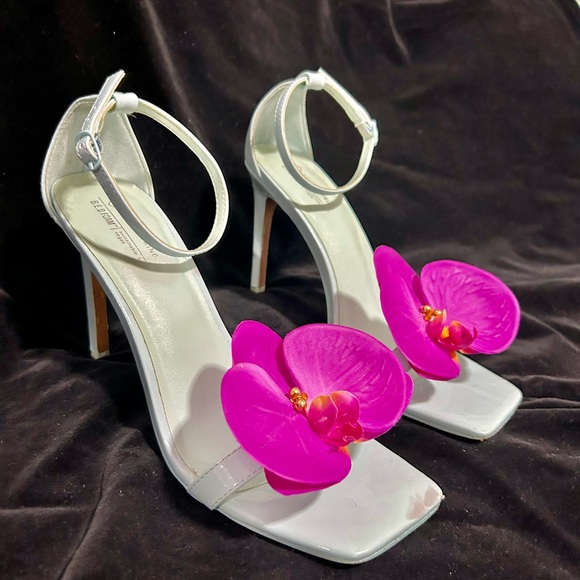 Real touch orchid flower hair and shoe clips - Picture 5 of 5